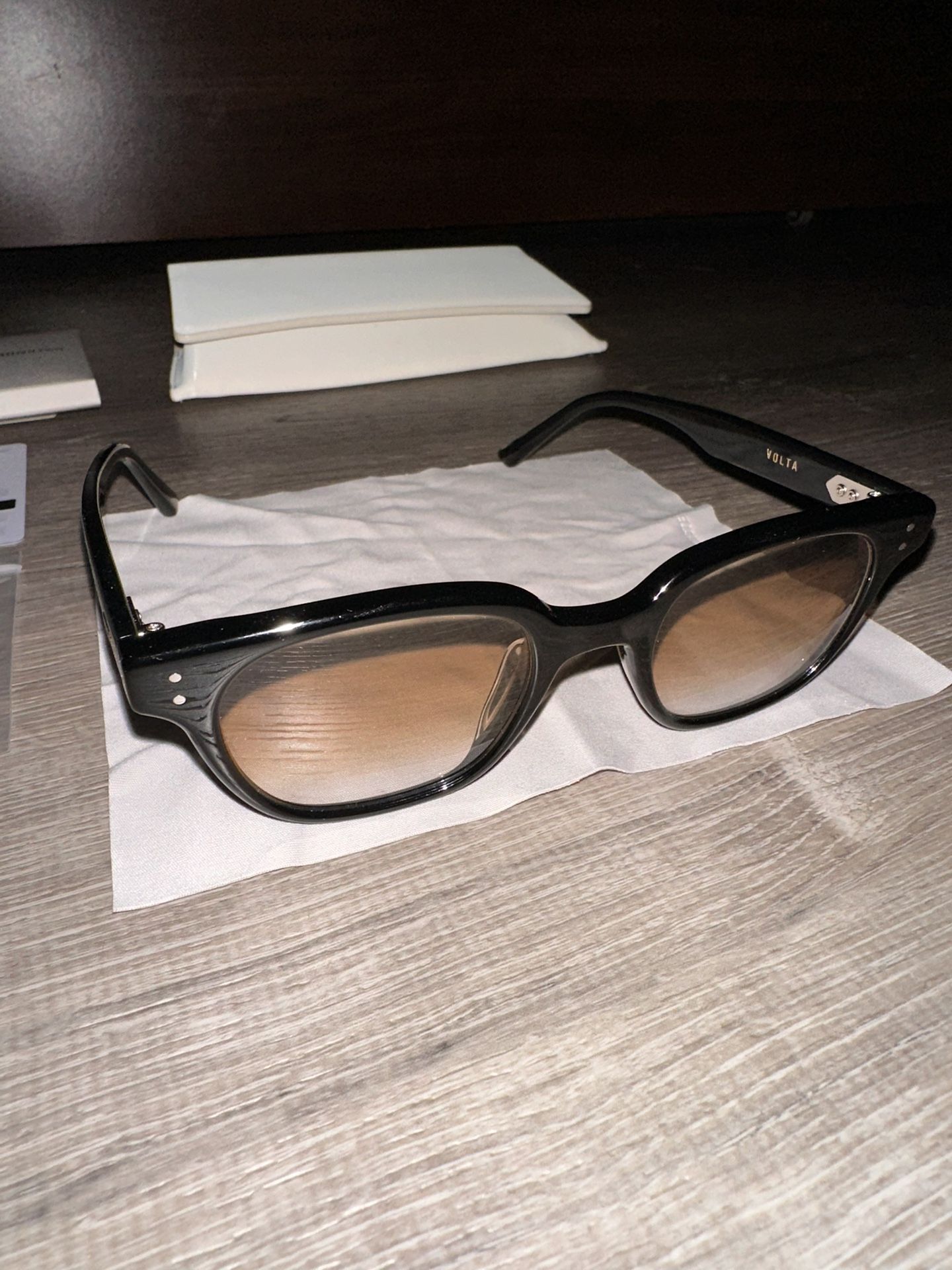 Gentle Monster Volta 01 (BRG) Tinted Glasses