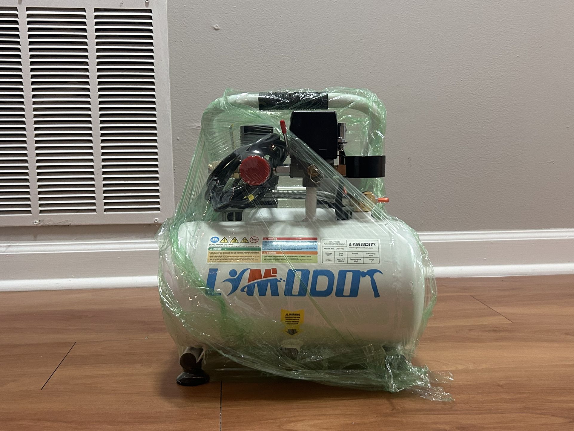 Ultra Quiet Air Compressor