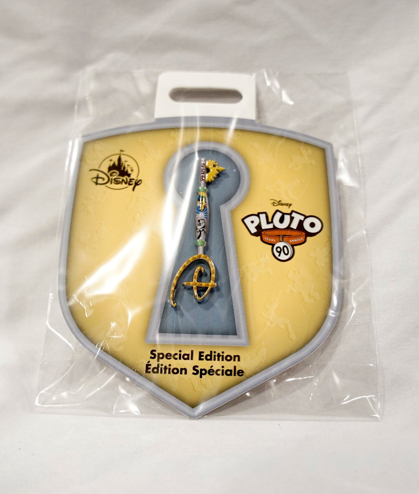 Disney Limited Edition Pluto 90th Anniversary Key Pin