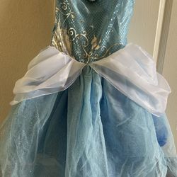 Girl’s Cinderella Dress 9/10