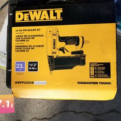 DeWalt Pneumatic Stapler With Box