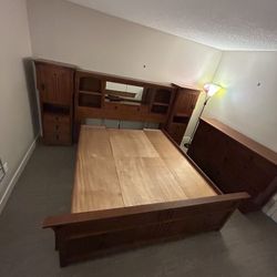 Cal King Storage Galore Wood Bedroom Set with Dresser, 2 Matching Bookshelves/Cabinets and Footboard