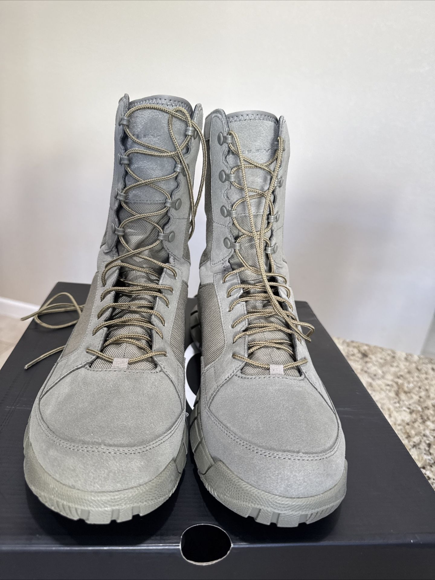 Men’s LT Assult 2 Military/tactical Boots. Size 12