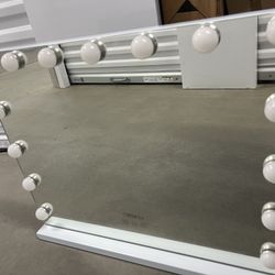 vanity mirror