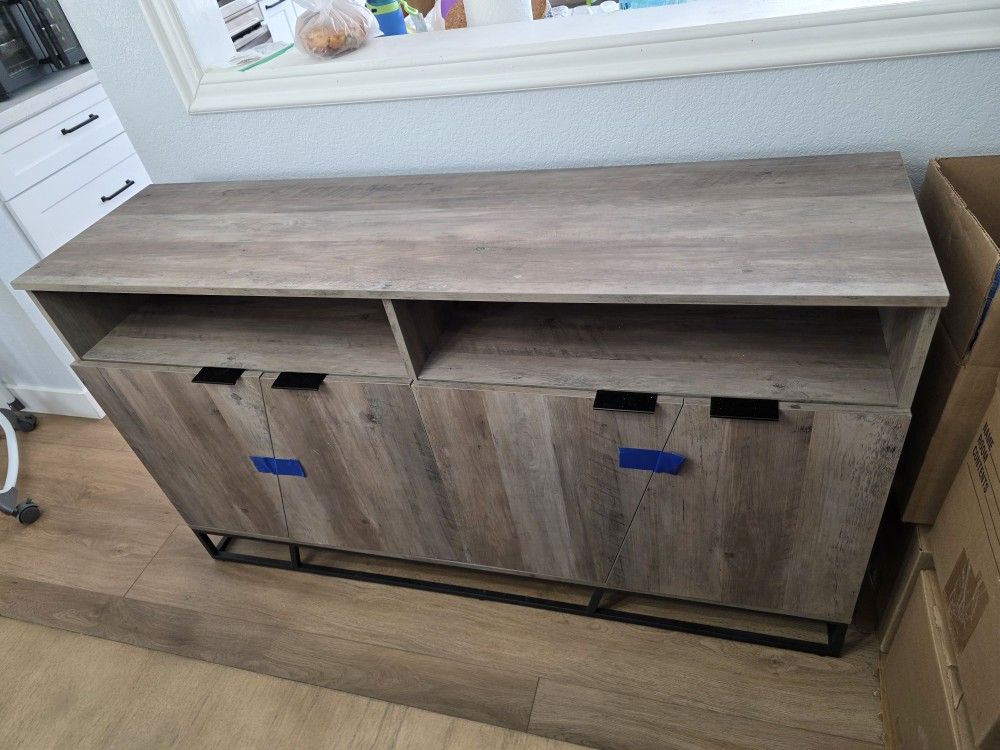 Sideboard with Adjustable Shelves