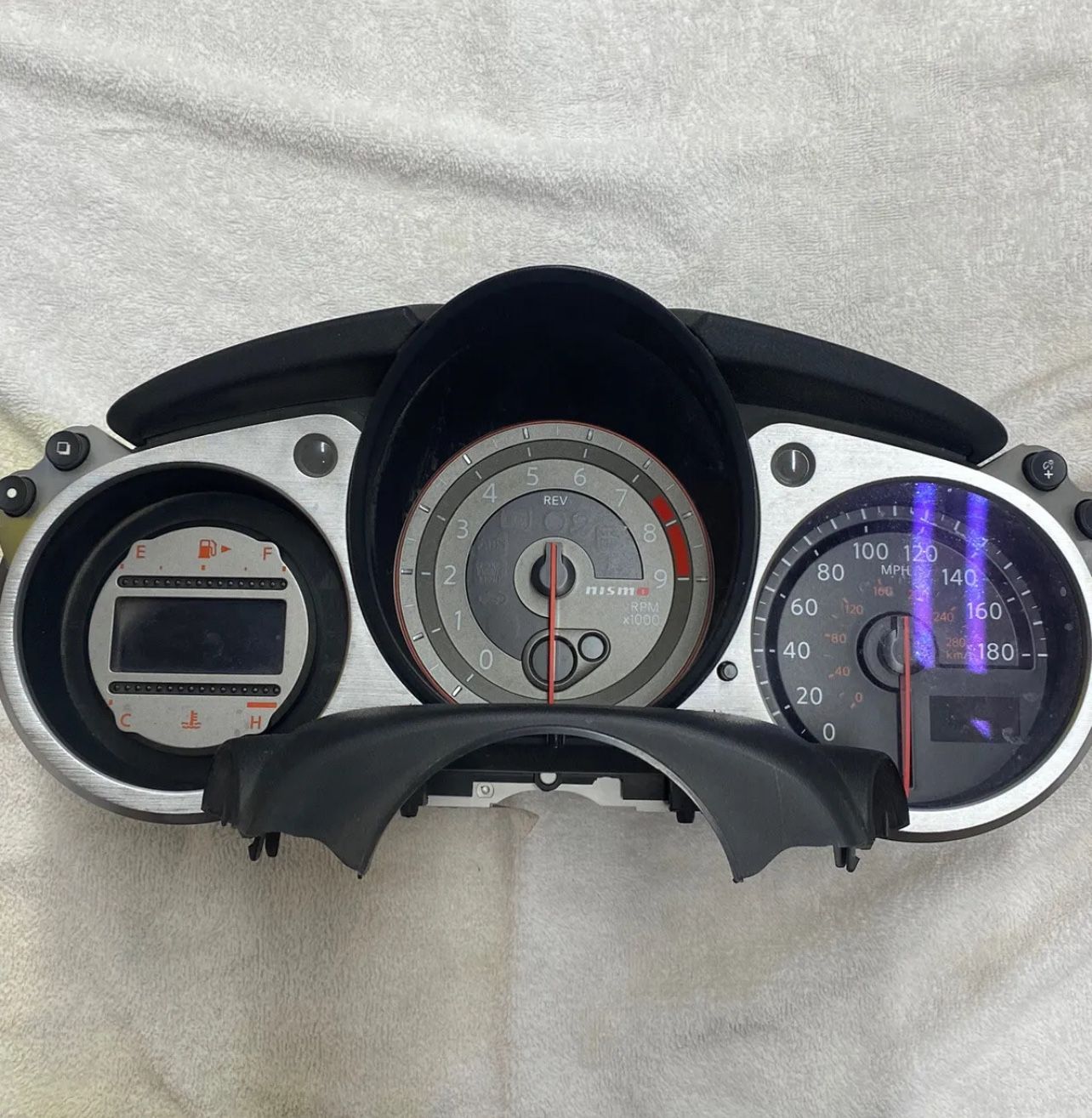 NISSAN 370Z NISMO GAUGE CLUSTER