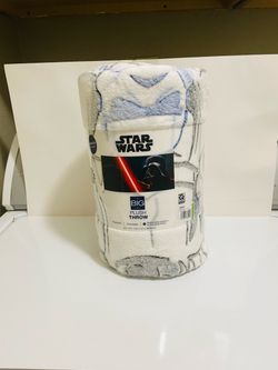 New Oversized Star Wars Plush Throw Blanket