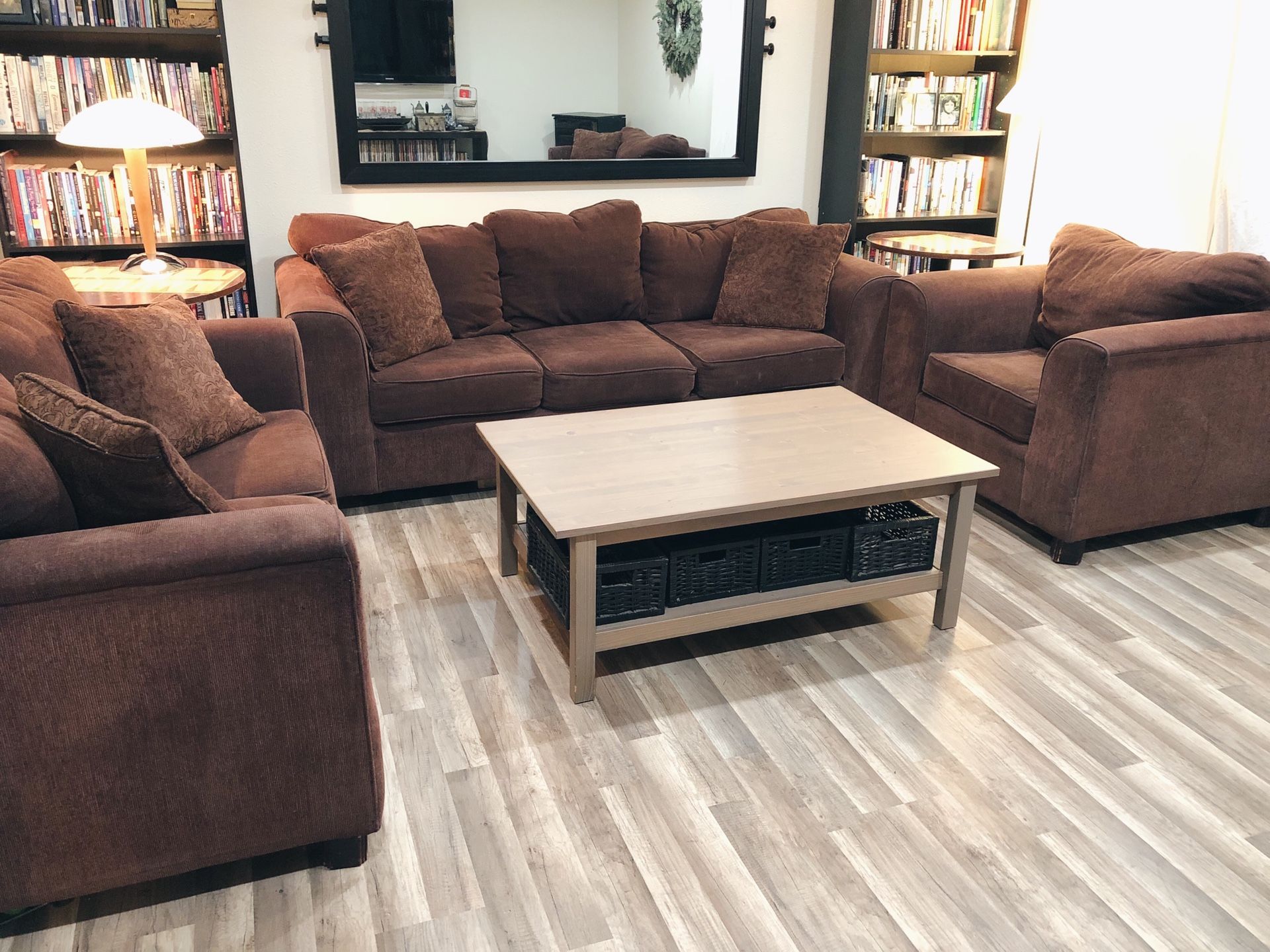 (Pending Transaction) Couch Set