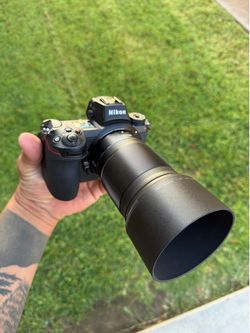 Nikon Z6   / 85/1.8 s lent included