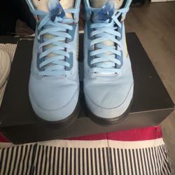 Jordan 5 UNC