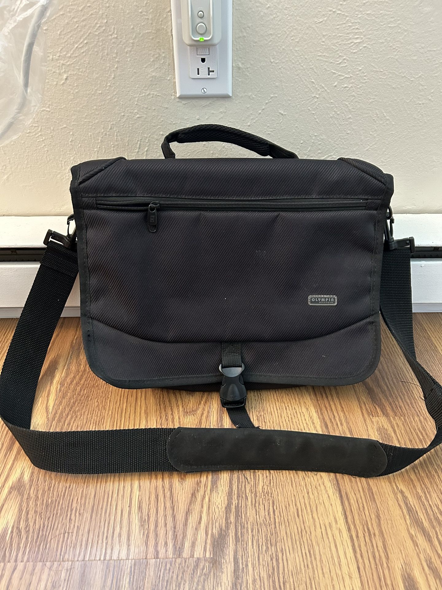 Olympia Laptop / iPad Bag