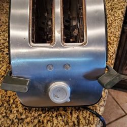 STAINLESS STEEL TOASTER