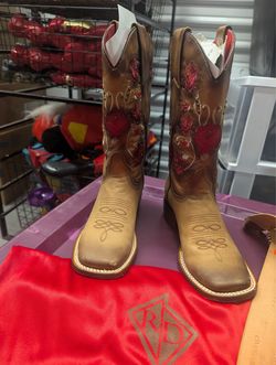 Beautiful boots and matching belt