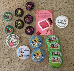 Disney Pin/Buttons lot