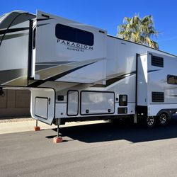 2021 Alliance RV 310RL RV Fifth Wheel Trailer Solar Panels Excellent