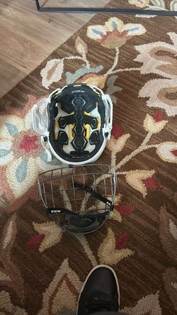 CCM FM 660 Hockey Helmet - Large - Good Condition