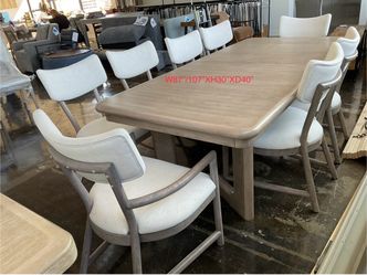 Extendable Dining Table with 8 Upholstered Chairs