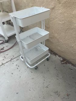 Rolling cart
