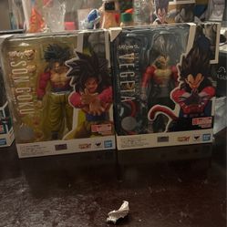 Goku (SSJ4) & Vegeta (SSJ4) (SHFiguarts)