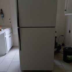 Refrigerator and Freezer 
