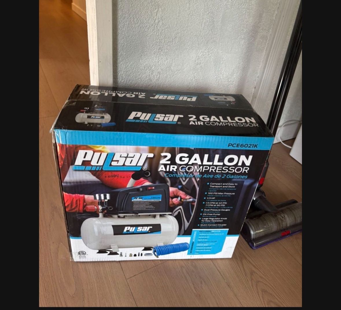 LOW PRICE MOVING- NEW IN BOX $220 + TAX AIR COMPRESSOR 