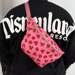 NEW Pink Mickey & Hearts Fanny Pack