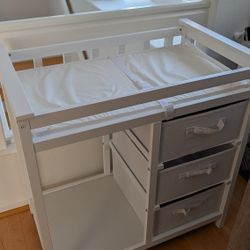 Baby Changing Table w/ 3 Drawers And Hamper