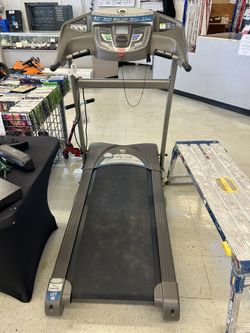Treadmill The Horizon Advantage $400