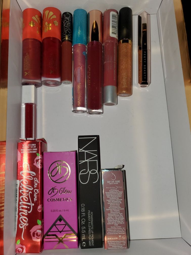 Nars, fenty,etc.