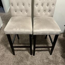 Pier 1 Set Of Chairs