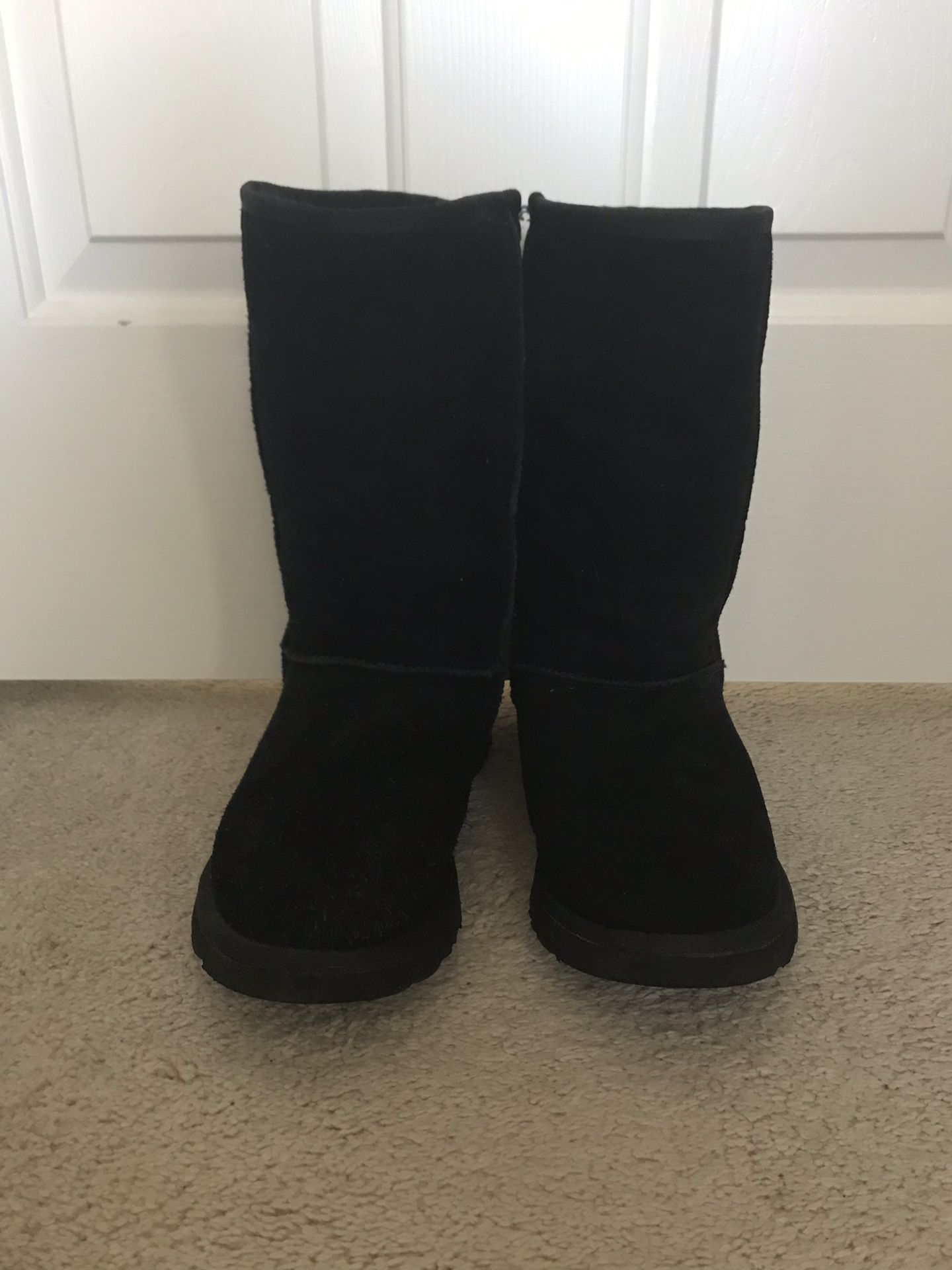 Black UGG boots size 10