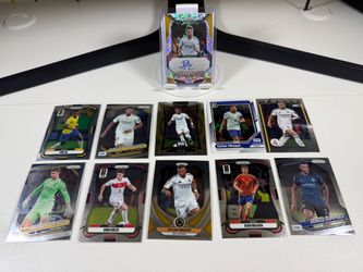 Real Madrid Card Lot – Mbappé, Vini Jr & Raúl Asencio Auto