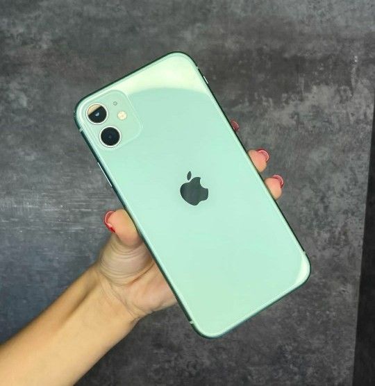 iPhone 11 64GB Unlocked