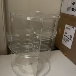 Makeup organizer spins