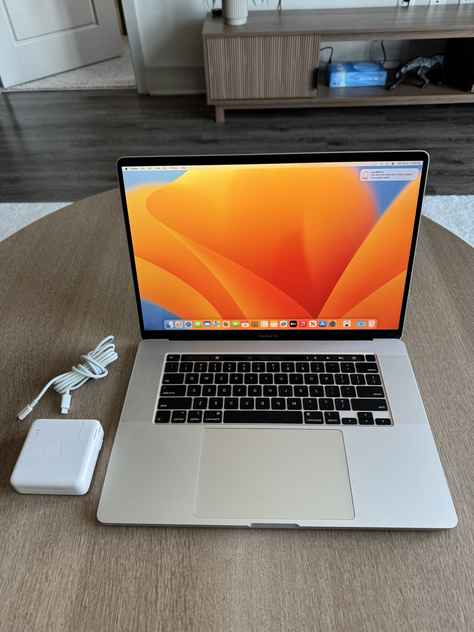 MacBook Pro 2019 16" - 16GB RAM, 512GB SSD Storage