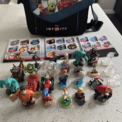 Disney Infinity Toys 23 Figures Lot With Bag