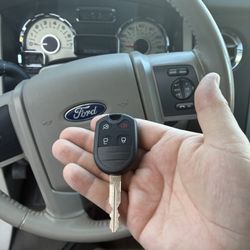 Car Keys/ Auto Keys/ Llaves De Carro