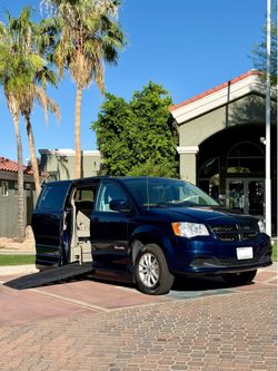 Like New Handicap Mobility Van Dodge Grand Caravan  Clean Title Only 24KMiles!!!