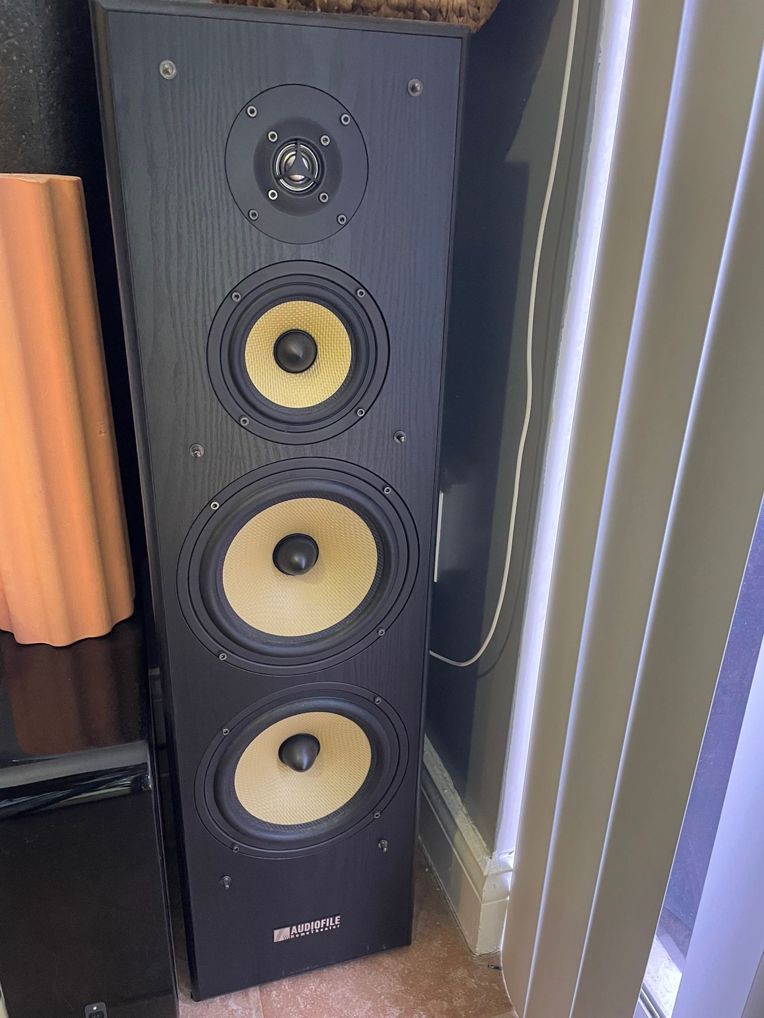 Audiofile Acoustics 830LR 3-Way Tower Speakers (Pair)