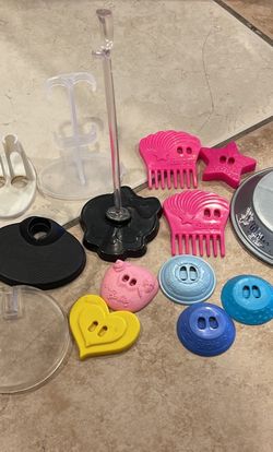 Doll Stands 