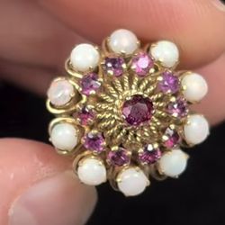 Vintage 18K Gold Ring with Australian Opals & Garnets