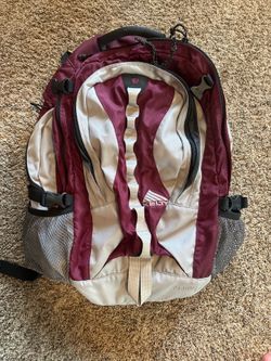 Kelty Redwing 2500w’s climbing backpack