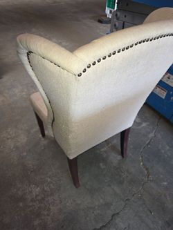 Sitting  💺Chairs