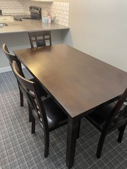 Dining table set
