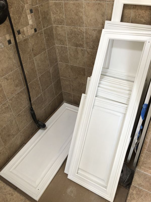 19 White Kitchen cabinet doors for Sale in Los Angeles, CA - OfferUp