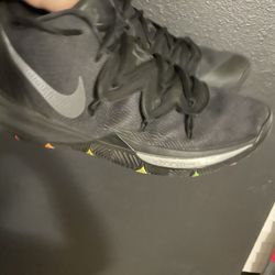 Kyrie 5s 