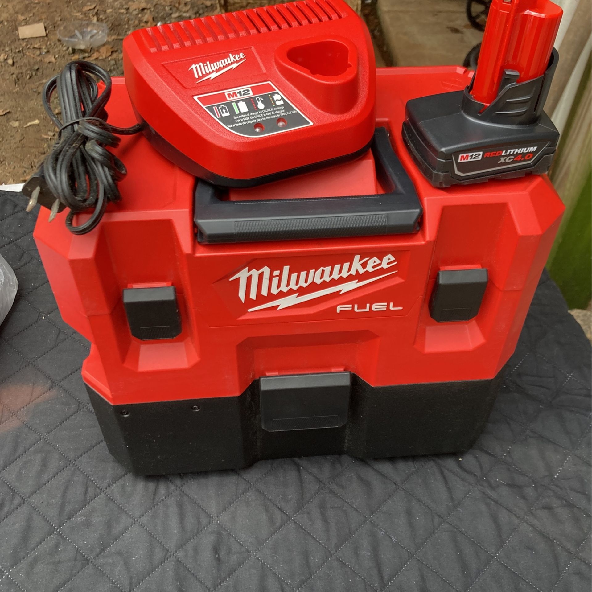 MILWAUKEE M12 FUEL GALLON WET/DRY VACUUM
