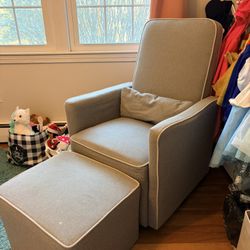 Glider With Footstool