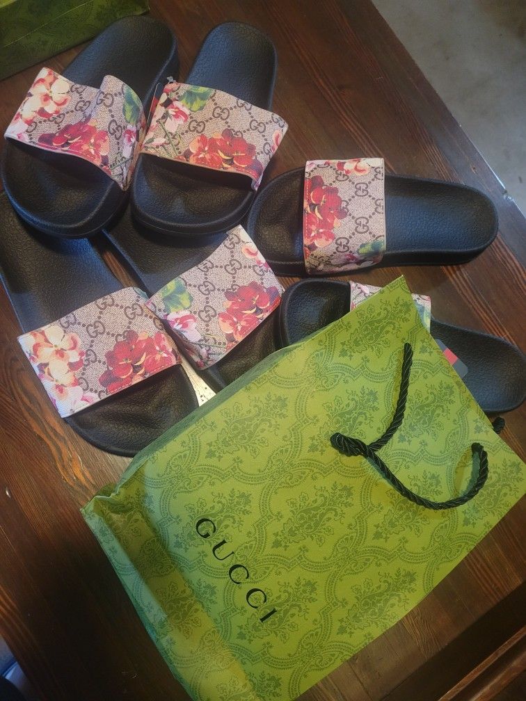 Women's Red Gucci Sandals/Slides