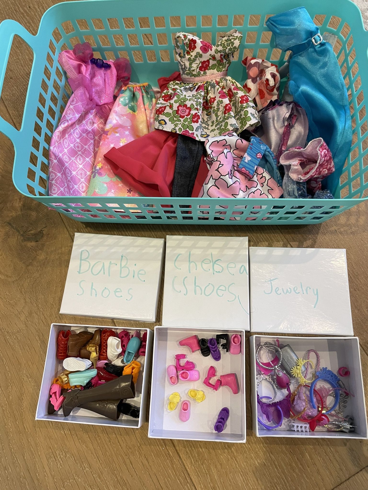 Barbie Doll Clothes Lot Plus Frozen/ken/stacie/clothes/ Miscellaneous Accessories From Lots Of Things
